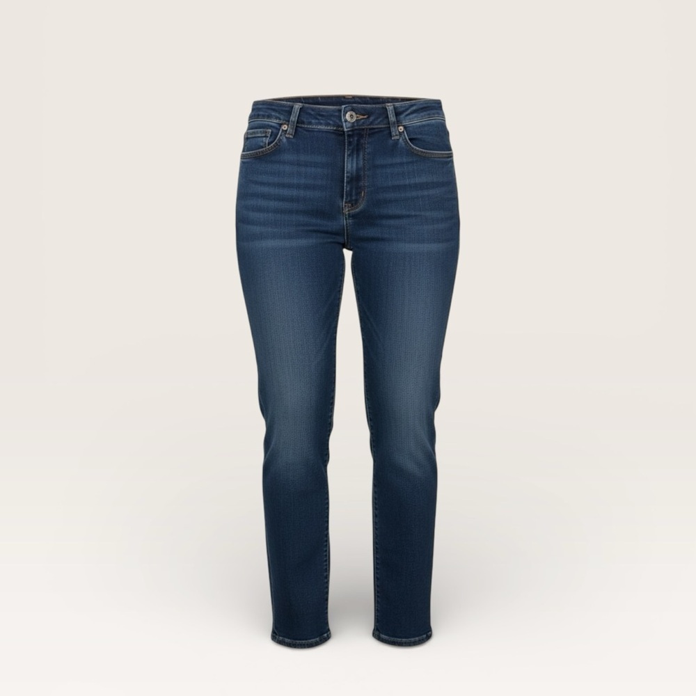 Chico's Platinum So Slimming Straight Leg Jeans C208